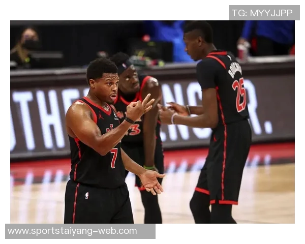 洛瑞助攻圆脸登三分精准命中昔日火箭旧将再展风采